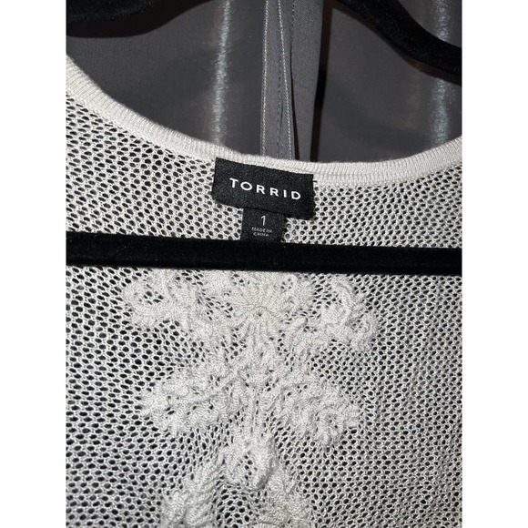 Torrid Top Size 1 - Picture 2 of 3